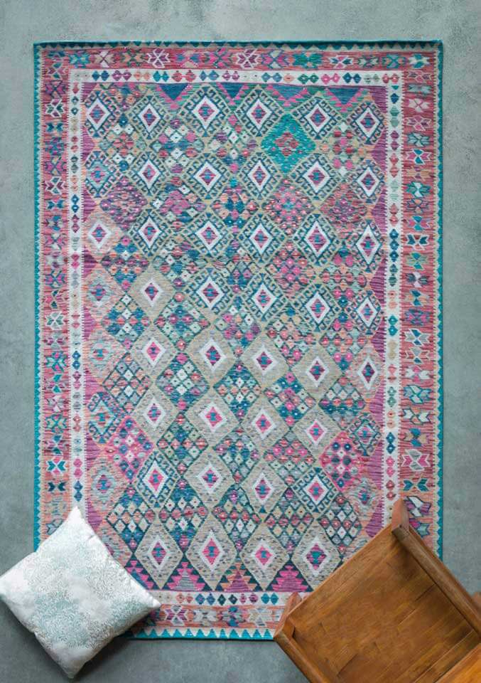 שטיחים גיאומטריים 