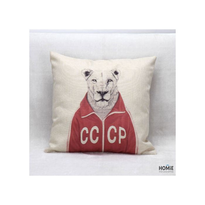 כרית נוי מדליקה ואיכותית לסלון, לחדר שינה, לחדר ילדים ושאר חלל הבית דגם לביאה סובייטית מגניבה. 