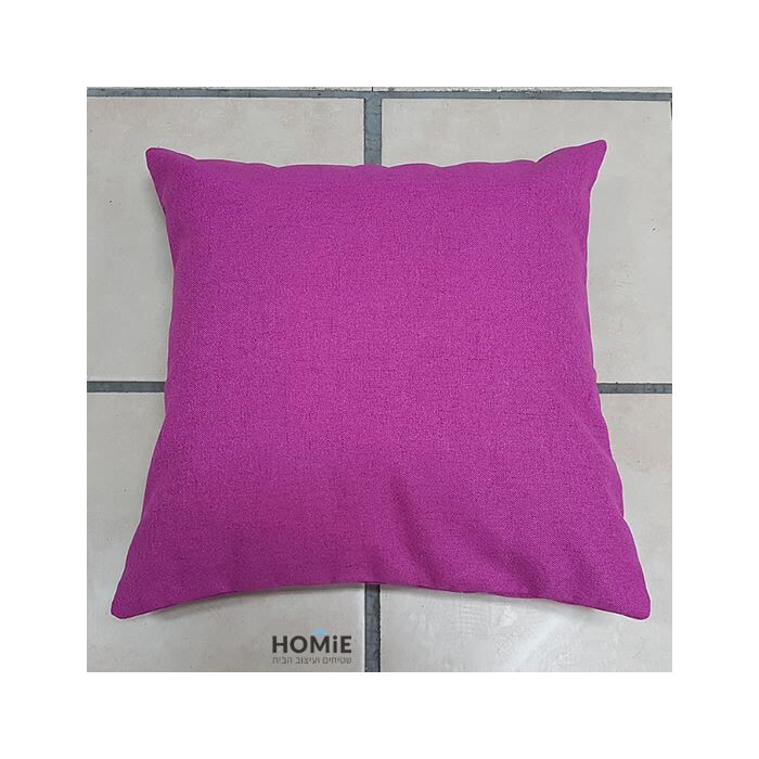 כרית נוי חלקה בצבע פוקסיה לסלון, לחדר שינה, לחדר ילדים ושאר חלל הבית. הכרית בסגנון הפשתן בעלת בד עבה ואיכותי ותתאים לכל סגנון בביתכם. 