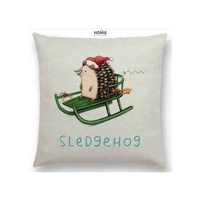 כרית נוי מדליקה ואיכותית לסלון, לחדר שינה, לחדר ילדים ושאר חלל הבית דגם קיפוד על מזחלת. 