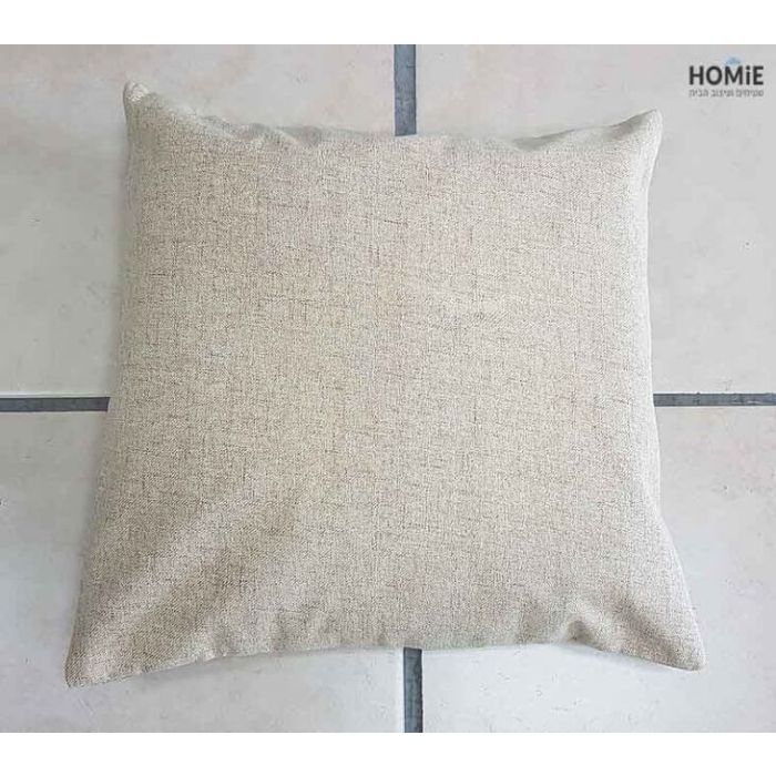 כרית נוי חלקה בצבע בז' בהיר לסלון, לחדר שינה, לחדר ילדים ושאר חלל הבית. הכרית בסגנון הפשתן בעלת בד עבה ואיכותי ותתאים לכל סגנון בביתכם. 