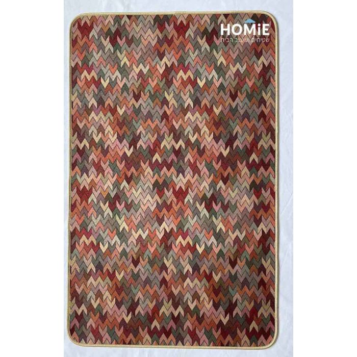שטיח גומי מודרני למטבח זיגזג צבעוני דגם קוויבק 36. השטיח היוקרתי מתאים גם לשאר חלל הבית (אמבטיה, מסדרון, חדר שינה, חדר ילדים ועוד) ויכניס לשם המון סטייל, נוכחות, שונות ומיוחדות. השטיח נראה כמו יצירת אומנות ומגיע בקונסטלציית רטרו זיגזגים מרשימה סטייל שנות 