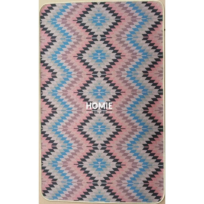 שטיח גומי למטבח וינטג' גיאומטרי אבסטרקטי מודרני זיגזג מעויינים צבעוני דגם קוויבק 19. השטיח היוקרתי יתאים גם לשאר חלל הבית (אמבטיה, מסדרון, חדר שינה, חדר ילדים ועוד) ויכניס לשם המון סטייל, נוכחות, שונות ומיוחדות. 