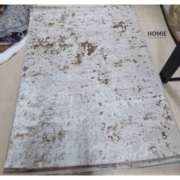 שטיח אבסטרקטי חום בז' מודרני יוקרתי דגם פלורנסיה 7690B. השטיח האיכותי מתאים לסלון, לחדר שינה, לחדר ילדים, למסדרון, לפינת ישיבה, לפינת משחקים, למטבח, לפינת אוכל, לחדר עבודה ולמשרד. 