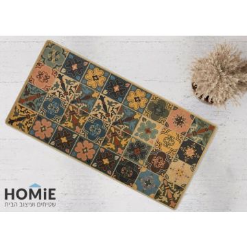 שטיח גומי טבעי דגם מדריד 06 פרוש במלואו על רצפה, בעיצוב רטרו גיאומטרי צבעוני ואקלקטי למטבח ולשאר חללי הבית