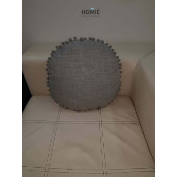 כרית נוי לסלון פונפונים בצבע אפור דגם מיקה