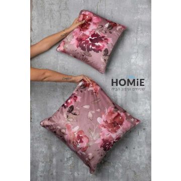 כרית נוי פרחונית סגולה דקורטיבית לסלון קטיפה דגם טוסקנה 03. הכרית תתאים לכל סגנון עיצוב.