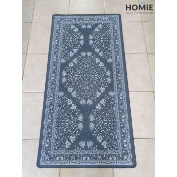 שטיח גומי טבעי למטבח דגם מדריד 10 – מבט על בזווית ישרה, עיצוב מדליון פרחוני בגווני אפור ותכלת