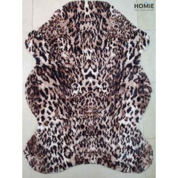 שטיח פרווה מנומר א-סימטרי מודרני דקורטיבי יוקרתי דגם סטייסי 770 בצבע חום, בז', אפור ושחור לסלון ושאר הבית.