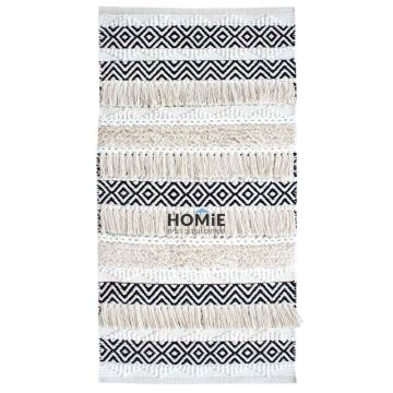 שטיח בוהו שיק כותנה גיאומטרי מעויינים עבודת יד דגם קיארה 04 בצבע חום בז'. השטיח היוקרתי יתאים לסלון, חדר שינה, חדר ילדים ותינוקות, אמבטיה, מסדרון, מטבח, פינת אוכל, פינת משחקים, פינת ישיבה, חדר עבודה, משרד, בית ספר וגן ילדים.