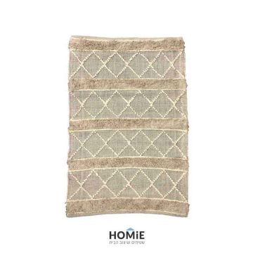 שטיח בוהו שיק כפרי כותנה גיאומטרי מעויינים עבודת יד יוקרתי דגם קיארה 33 בצבע בז' שמנת לסלון, לחדר שינה, לחדר ילדים, לאמבטיה, למסדרון, למטבח, לפינת אוכל, לפינת משחקים, לחדר עבודה ולמשרד. 