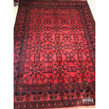 שטיח עבודת יד אפגני קלאסי יוקרתי מאוד עשוי 100% צמר ניו זילנדי דגם חלממדי בצבע אדום. השטיח יתאים לסלון, לחדר שינה, לחדר ילדים, למסדרון, לחדר אורחים, לפינת אוכל, למטבח, לחדר עבודה ולמשרד.