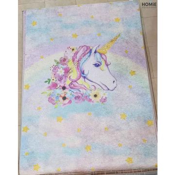 שטיח לחדר ילדים / תינוקות / גן ילדים / בית ספר דגם חד-קרן צבעוני 01. השטיח המודרני האיכותי יתאים גם לסלון, חדר שינה ושאר חלל הבית. 