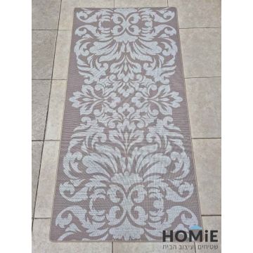 שטיח גומי למטבח דגם מדריד 81 פרחוני בגווני בז' ושמנת פרוס בשלמותו על רצפת קרמיקה