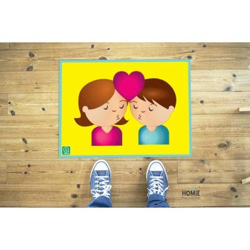 שטיח פי וי סי (PVC) צבעוני דגם ילדים מאוהבים