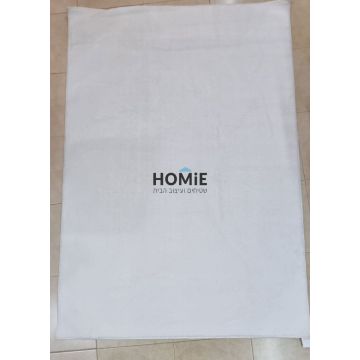 שטיח פרווה מודרני כפרי שמנת דגם ביאנקה 01. השטיח היוקרתי והנפלא יתאים לסלון, חדר שינה, חדר ילדים ותינוקות, אמבטיה, מסדרון, חדר אורחים, חדר משחקים, פינת ישיבה, פינת אוכל, חדר עבודה, משרד, בית ספר וגן ילדים.