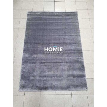 שטיח חלק מודרני עבה צבע אפור דגם מייקל 05. השטיח המפואר והיוקרתי מיוצר ברמות הגימור הגבוהות ביותר בעולם. 