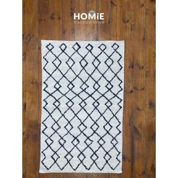 שטיח ברבר מרוקאי גיאומטרי מעויינים מודרני נורדי סקנדינבי דגם לפלנד 112 בצבע אוף וויט שחור עשוי 100% כותנה. שטיח הברבר המיוחד מכונה גם "בני אוריין" על שם השבטים המרוקאים שייצרו אותו לראשונה. 