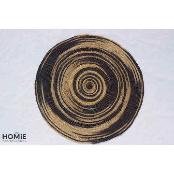 שטיח חבל (יוטה) טבעי מודרני אבסטרקטי יוקרתי עבודת יד דגם קוסקו 01 בצבע שחור טבעי. השטיח מתאים לסלון, לחדר שינה, לחדר ילדים, לאמבטיה, למסדרון, לחדר אורחים, לחדר/פינת משחקים, לפינת אוכל, למטבח, לחדר עבודה, לגינה, למשרד, לבית הספר וגן ילדים. 