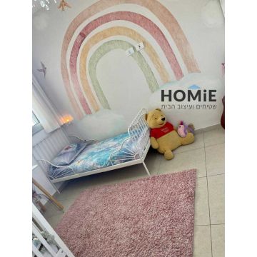 שטיח שאגי מודרני ורוד דגם ריינבואו 02. השטיח המודרני היוקרתי יתאים לסלון, חדר ילדים ושאר חלל הבית. 