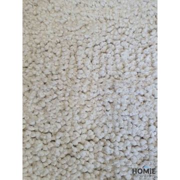 שטיח שאגי מודרני עבה פונפונים שמנת יוקרתי דגם ספלנדיד. השטיח בסגנון הכפרי יתאים לסלון, לחדר שינה, לחדר ילדים, לחדר אורחים, לחדר/פינת משחקים, לאמבטיה, למסדרון, לפינת אוכל, למטבח, לחדר עבודה, למשרד, לגן ילדים ובית הספר. 