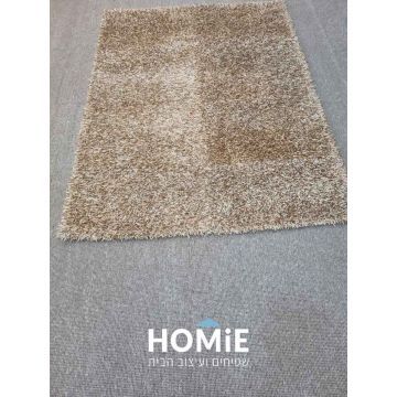 שטיח שאגי ספגטי מבריק עבודת יד בצבע בז' דגם S-05. השטיח יתאים לסלון ושאר הבית.