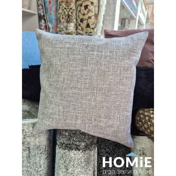 כרית נוי חלקה בצבע אבן כהה, מבד דמוי פשתן עמיד, פריט דקורטיבי לסלון ולבית - צילום של הכרית בשלמותה