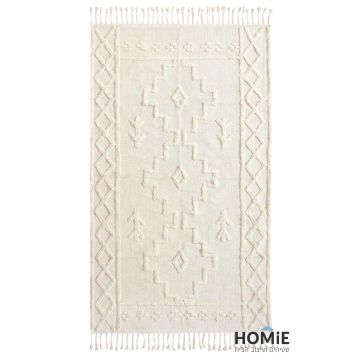 שטיח וינטג' גיאומטרי מודרני כותנה מעויינים שמנת דגם לואיזה 02. השטיח היוקרתי בסגנון הכפרי משתלב בצורה אידיאלית בסלון, חדר שינה, חדר ילדים, מסדרון, אמבטיה, חדר אורחים, חדר משחקים, פינת ישיבה, פינת אוכל, מטבח, חדר עבודה ומשרד. 