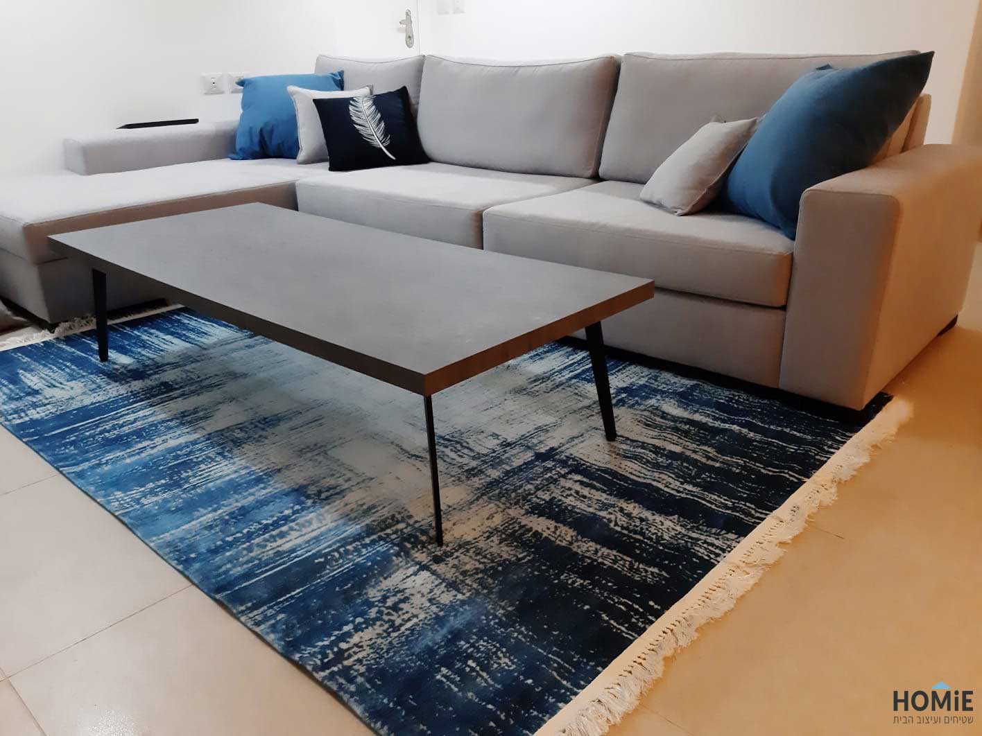 שטיח לסלון כחול בסגנון אבסטרקטי מרהיב