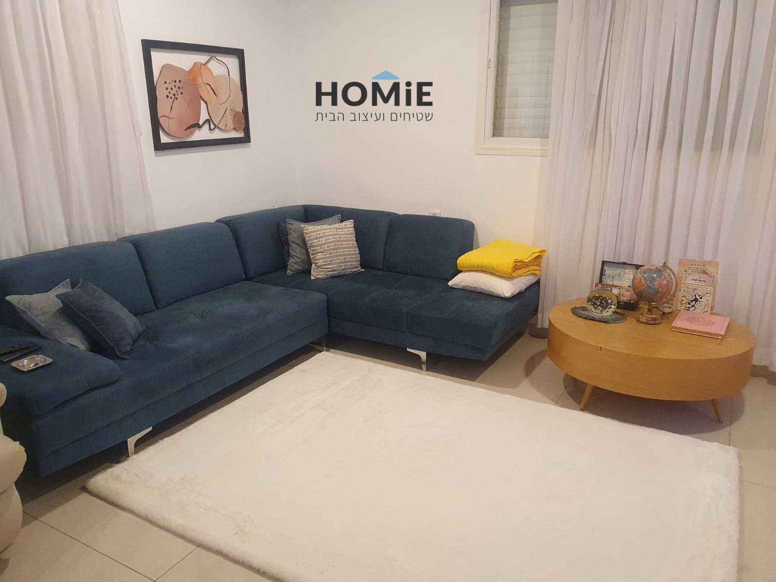 שטיח פרווה לבן מודרני לסלון