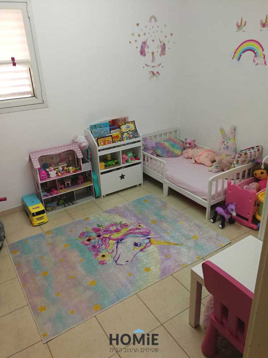 שטיח לחדר ילדים חד-קרן צבעוני