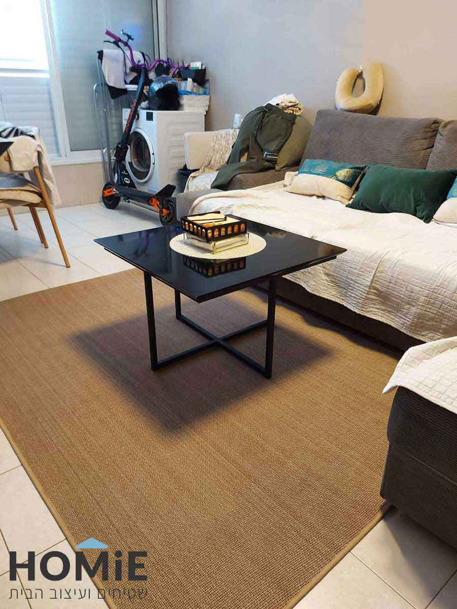 שטיח מודרני דגם אדוארדו – שניל בז’ עם גומי נגד החלקה בסלון