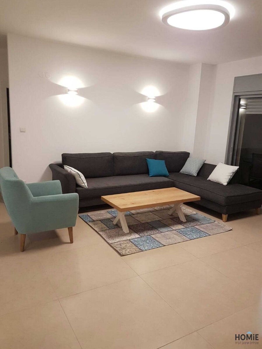 שטיח טלאים בצבע אפור תכלת דגם סטפני